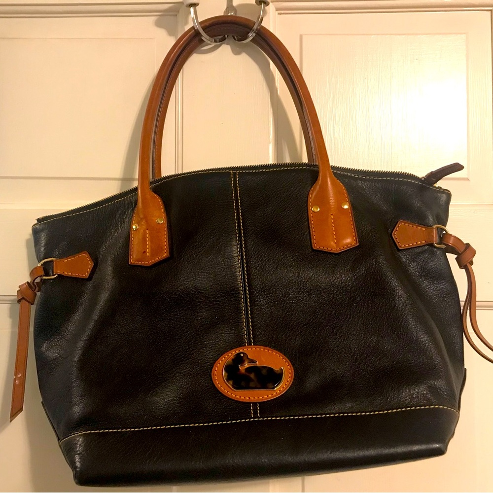 Dooney & Bourke Handbag w Camo Duck